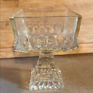 Elegant Clear Glass Pedestal Bowl